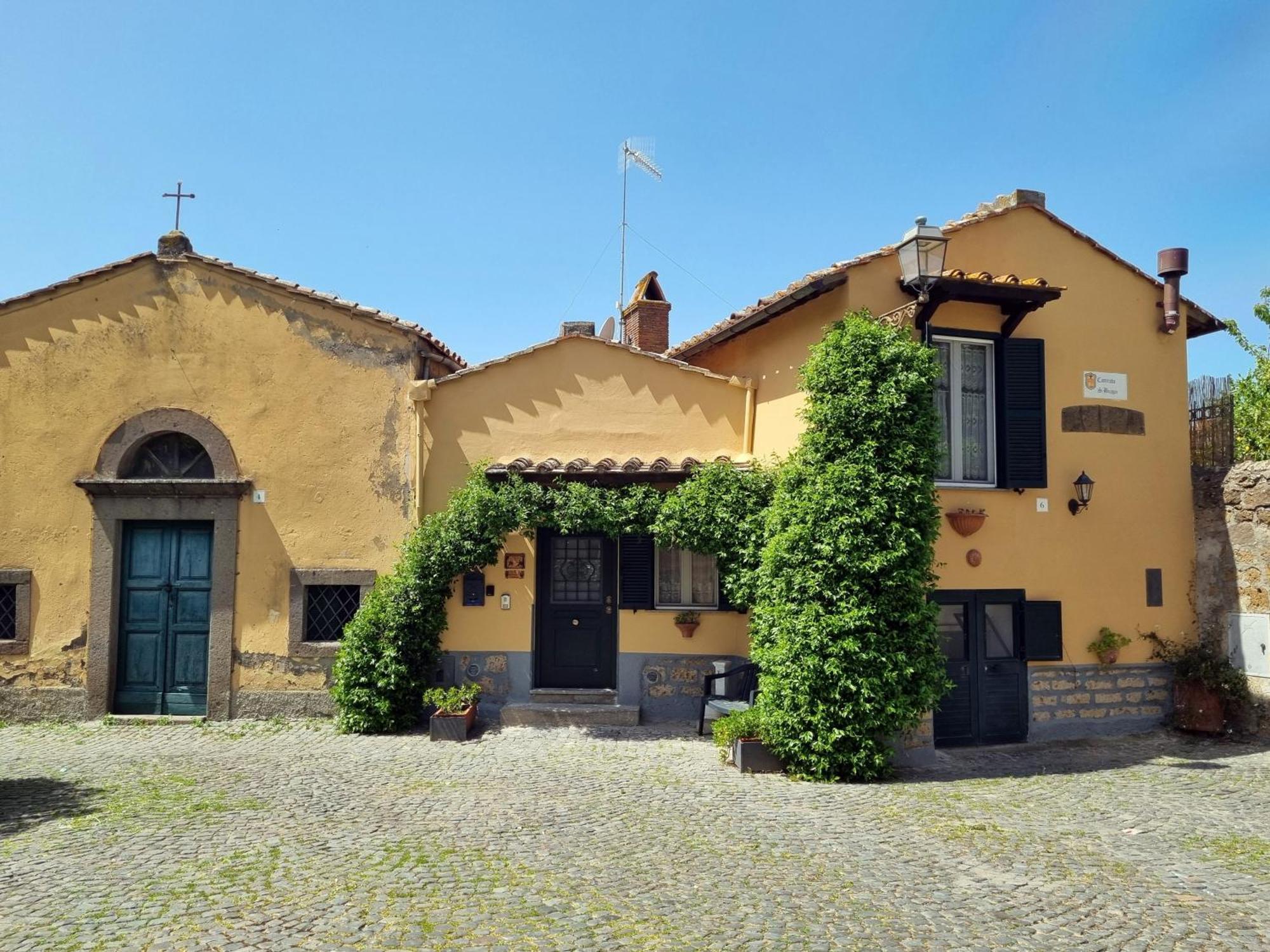 Casa Vacanze Nives Tuscania Buitenkant foto